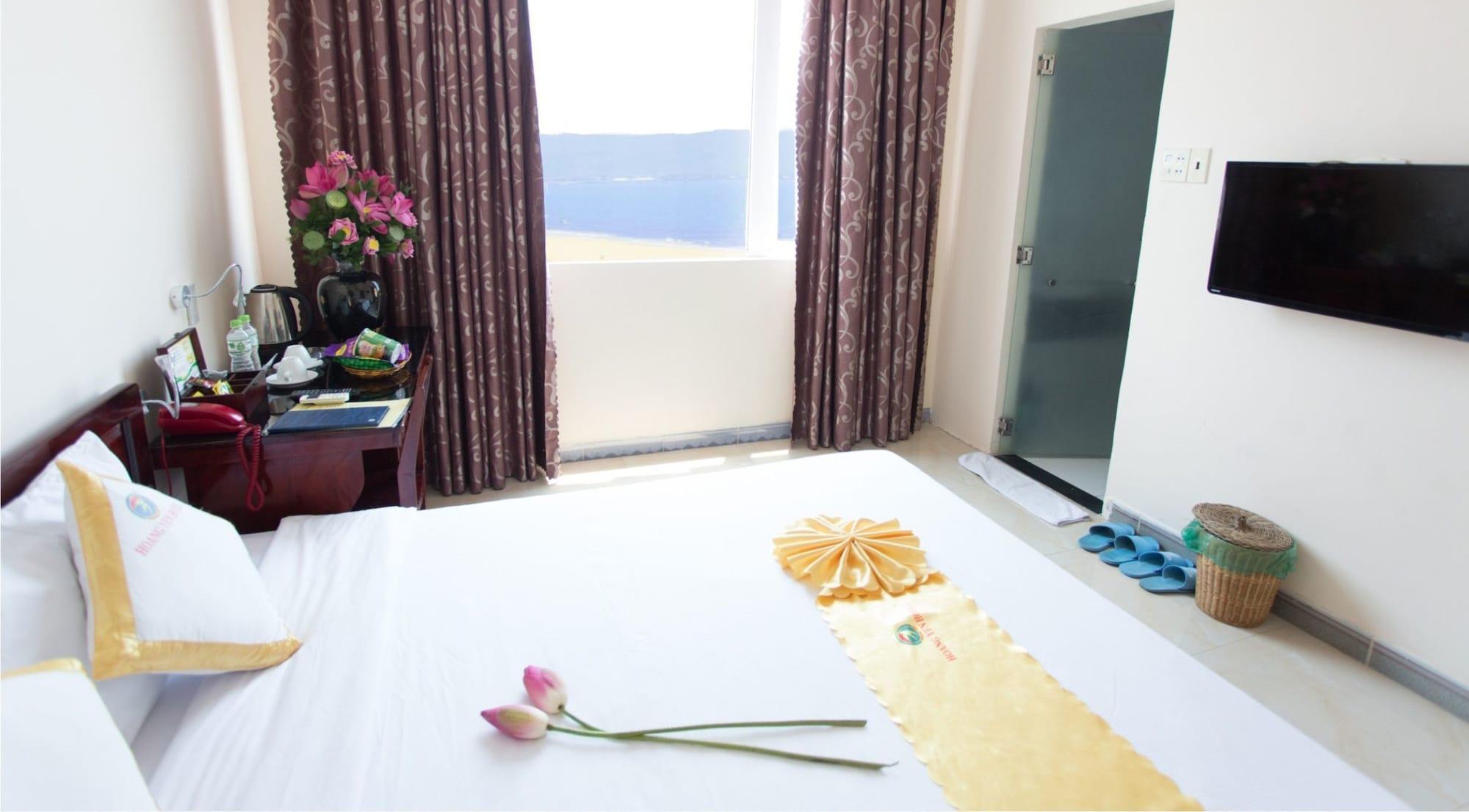 Hong Phuc Hotel Куинён Экстерьер фото
