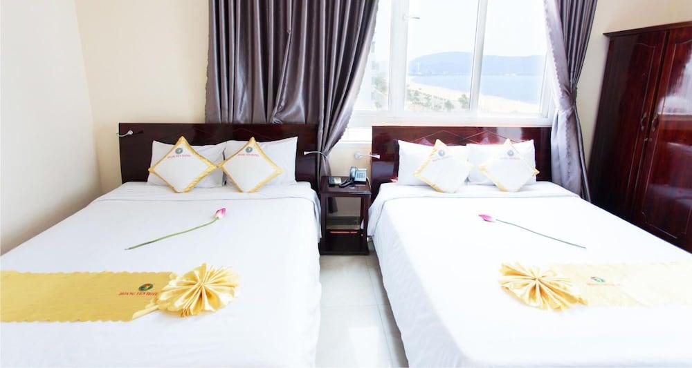 Hong Phuc Hotel Куинён Экстерьер фото