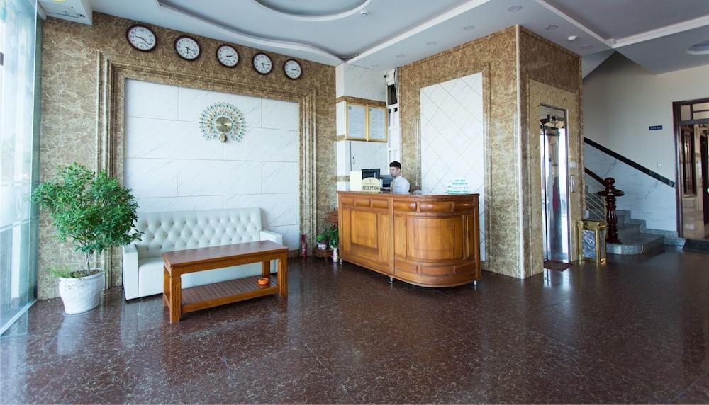 Hong Phuc Hotel Куинён Экстерьер фото